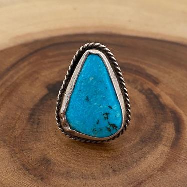 POINT IT OUT Vintage Sterling Silver and Turquoise Ring | Statement Ring  | Native American Southwestern Style Jewelry | Size 7 