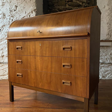 Vintage And Antique Secretary Desks From Vintage And Artisan