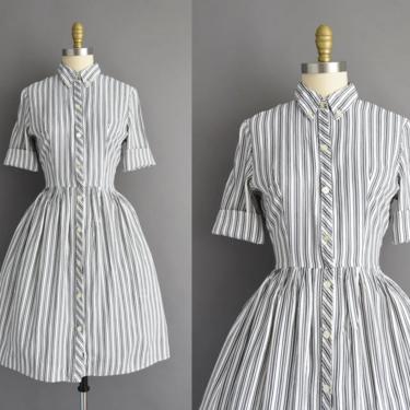 1950s vintage dress | Mode O Day Blue Stripe Print Short Sleeve Full Skirt Shirt Dress | Small | 50s dress 