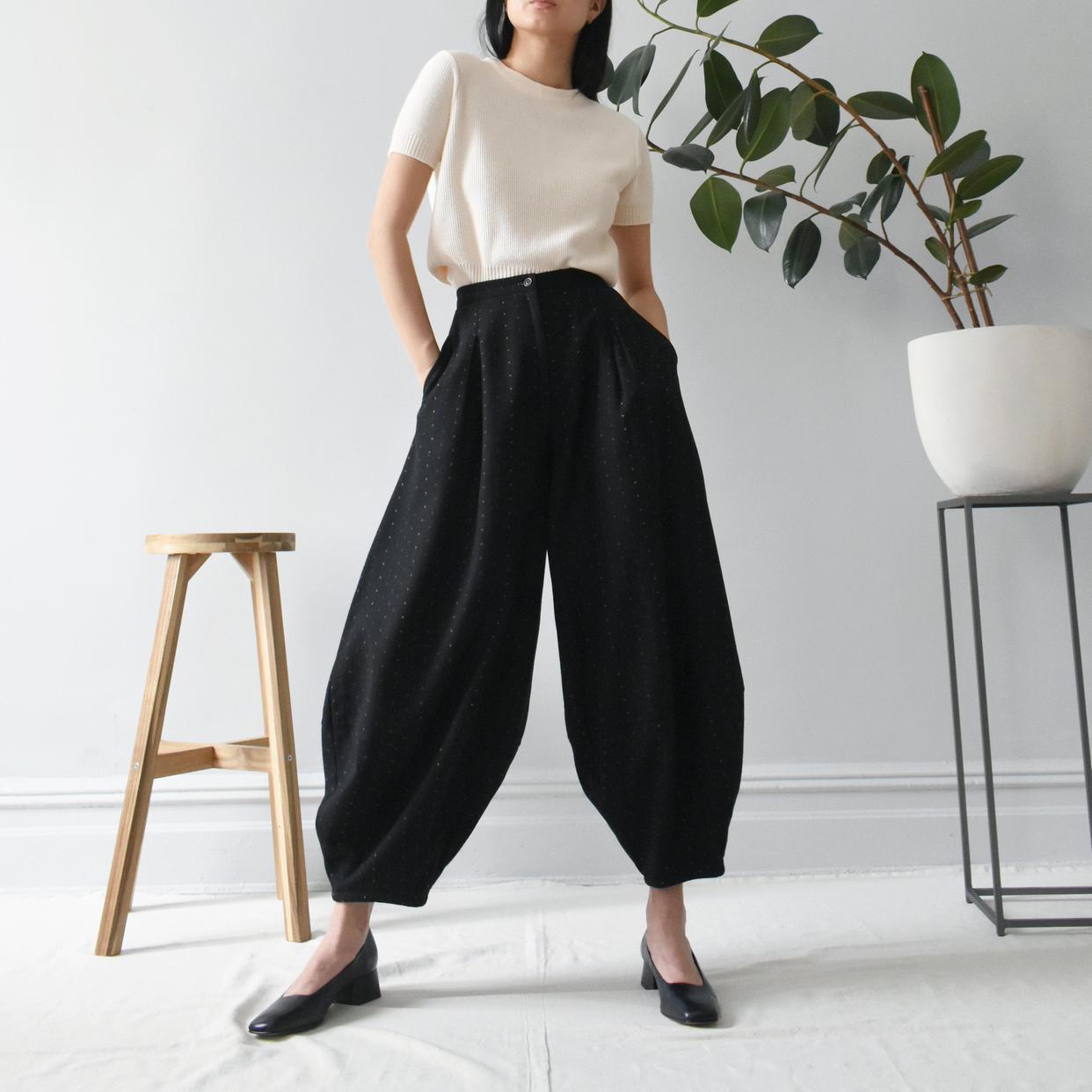 80s ISSEY MIYAKE MEN テーパードスラックス バルーン vintage Issey Miyake balloon pants, size XS / S | Improv Goods