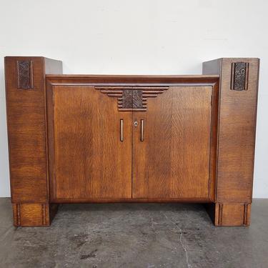 Art Deco Quarter Sawn Oak Cabinet 