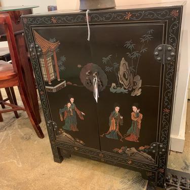 Vintage Chinoiserie Bar Cabinet 