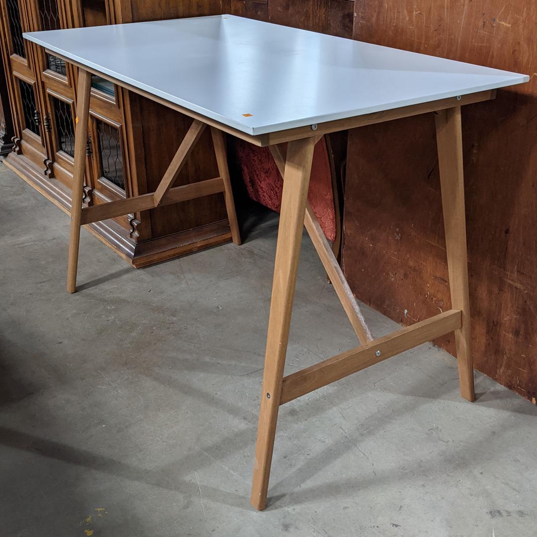 FANBYN Bar Table by IKEA Community Forklift Edmonston, MD