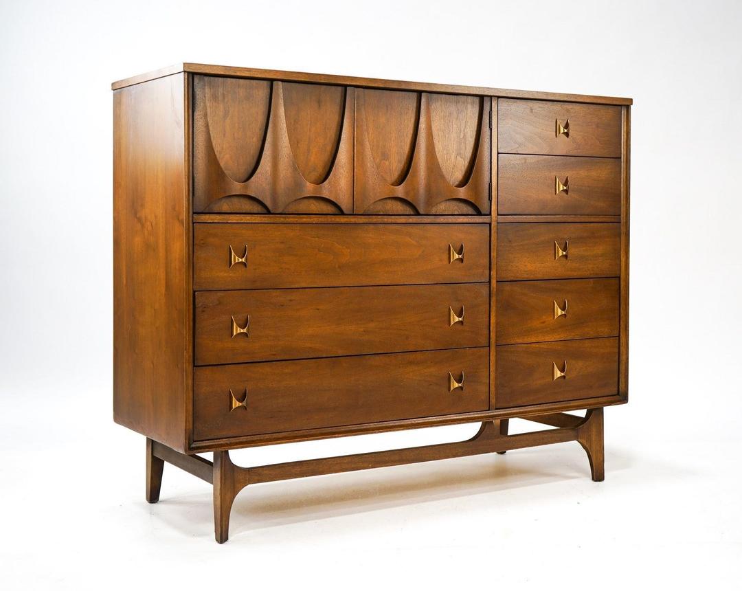 Tall Broyhill Magna Brasilia Dresser From Fair Auction Co Of