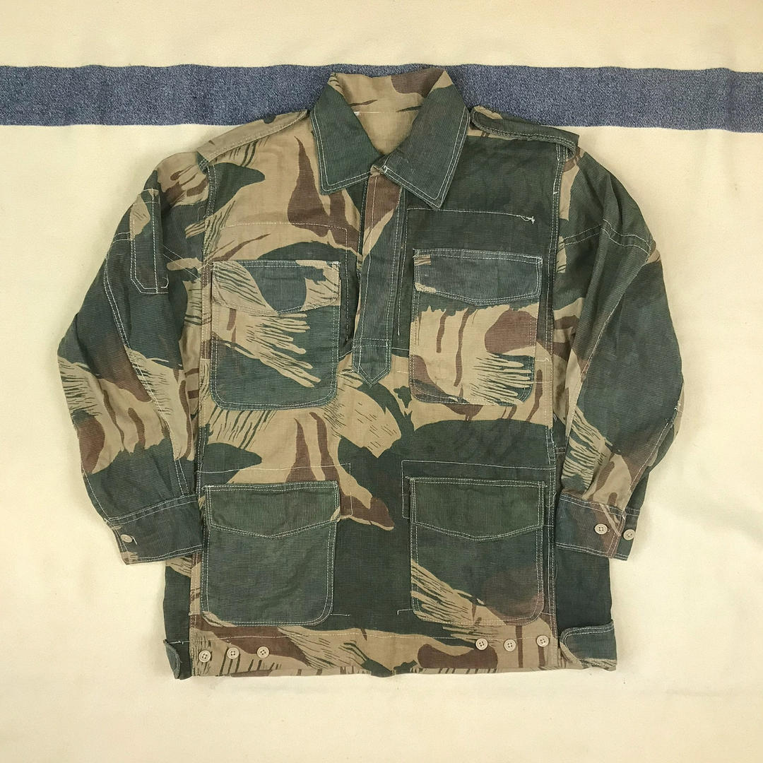 Size M Vintage 1970s Pakistani Brushstroke Camouflage Pullover Para ...