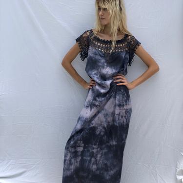 Antique Night Gown / Crochet Neckline / Haute Hippie Dress / Festival / Very Old Nightwear / Hand Dyed Indigo Blue Dress 