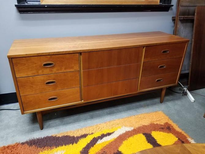 Mid Century Modern Walnut Nine Drawer Dresser With Oval Wood Pulls