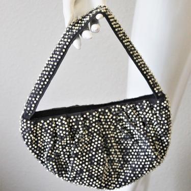 Vintage 1940s 50s Steel Gray White Clear Lucite Beaded Purse with handle pin up lumured 