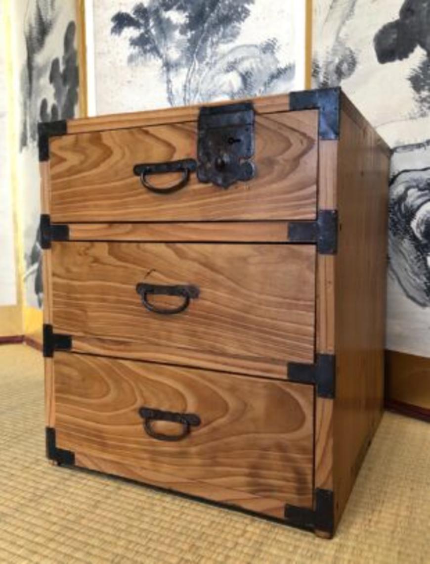 Antique Japanese Hikidashi Ko Tansu, Small Chest. Kuraya Japanese