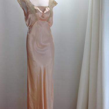 1940'S Rayon Satin Bias-Cut Negligee in Soft Peach / Lace Details / Satin Cord Tie Back / Size Medium to Large 