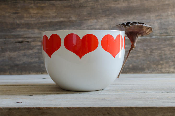 Finel hotsell hearts enamel bowl Kaj Franck