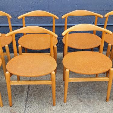 Hans J. Wegner Dining Chairs - Set 8 
