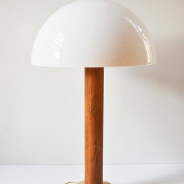 Vintage Modernist Wood and Metal Table Lamp by Walter Von Nessen 