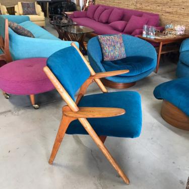 Stunning Mid Century Modern Lounge Chair Surfboard Arms New Upholstery 