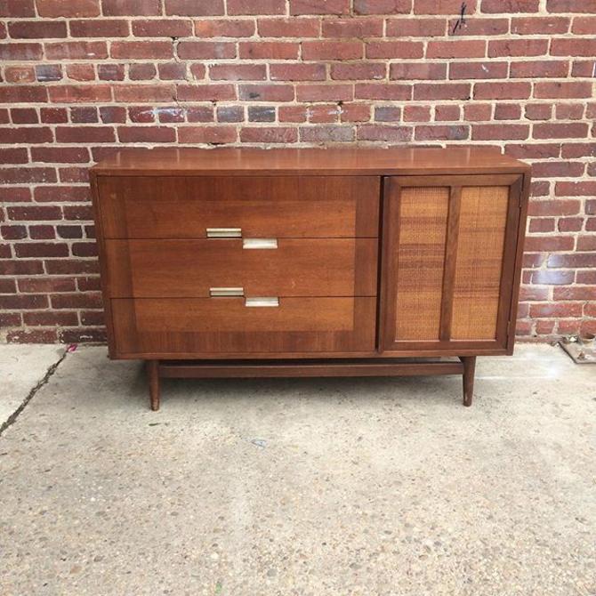 American Of Martinsville Mid Century Modern Credenza Buffet