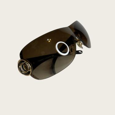 '09 Chanel Shield Sunglasses