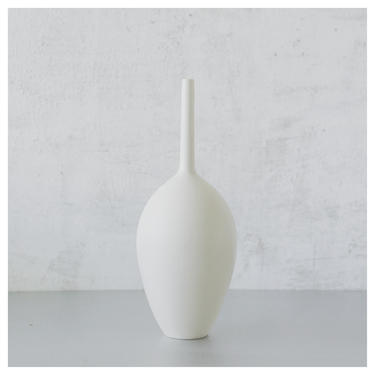 SHIPS NOW- 10.5&amp;quot; teardrop bottle vase, stoneware , ceramic, handmade , glazed in white matte by sara paloma pottery 