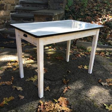 white porcelain top table