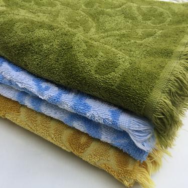 Mid Century Mod Mix Of 3 Bath Towels, Avocado Harvest Gold, Blue  And White, Bathroom Towels 