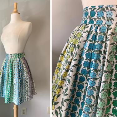 Vintage 1950s Rainbow Floral Novelty Skirt Skirt | Size M/L 