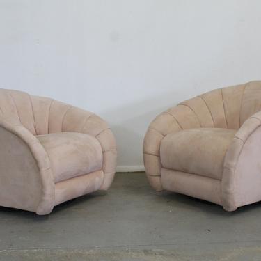 Pair of Mid-Century Modern Vladimir Kagan Style Swivel Club Chairs 