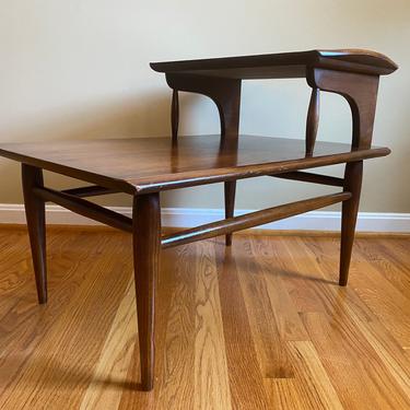 Bassett Mid Century Modern 2 Tier Step End Table 