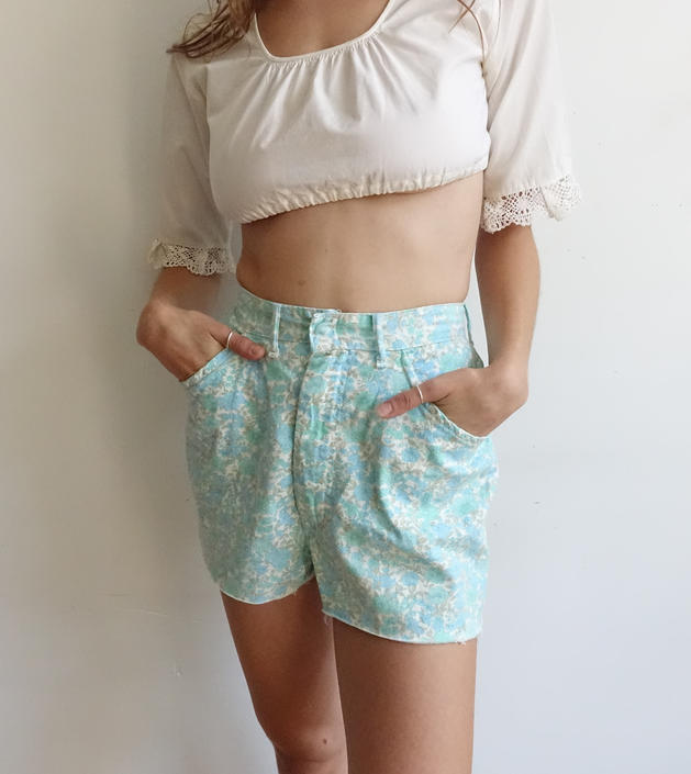 Vintage 70s Floral Cotton Shorts/1970s High Waisted Cut Off Bottle of Bread Baltimore, MD