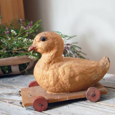 Antique paper mache duck pull toy / baby duck wooden toy / vintage paper mache figurine / vintage Easter decor / vintage toy 