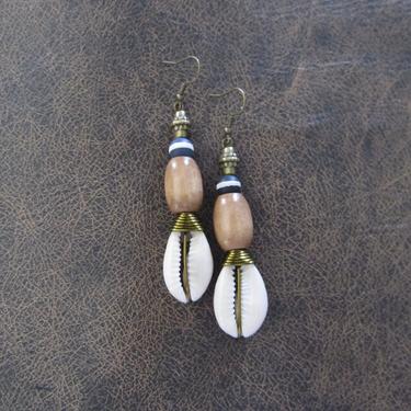 Cowrie shell earrings, wooden earrings beige, African Afrocentric earrings, seashell, antique bronze earrings, exotic ethnic earrings 2 