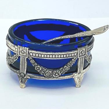 Lovely silver Plate Oval Salt Cellar Cobalt Blue Glass and Silver Garland Decoration- Sterling spoon included- 2 .25&quot; X 1 5/8&quot; 