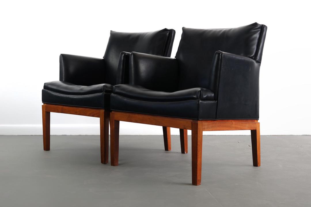 Set of Two (2) Mid Century Modern Vinyl Lounge Chairs by ABT Modern