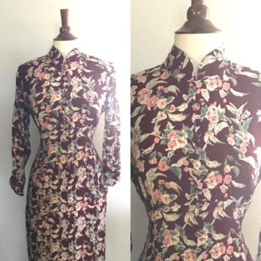 Vintage floral maroon long sleeve maxi dress with corset back and mandarín collar Small or Medium 