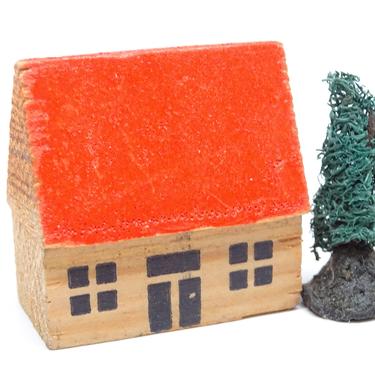 Vintage Toy German House with Loofa Sponge Tree, Hand Made of Wood and Hand Painted Antique Erzgebirge Toys, Retro Decor 