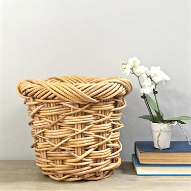 Vintage Woven Basket Planter Willow Twig Sturdy Jungalow Boho Decor 