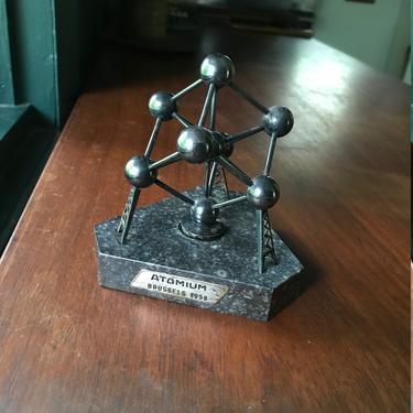 Atomium Brussel 1958 Worlds Fair Souvenir Statue Marble Cast Metal Unit Cell Iron Atomic Atom Molecule Vintage Mid-Century Space Age Modern 