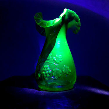 Vintage Kanawha Glass Uranium Glass Ruffled Rim Vase with Grapes 