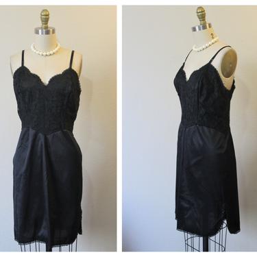 Vintage 50's 60's VANITY FAIR Black Lace Half Dress Under Slip Size 36 inches 