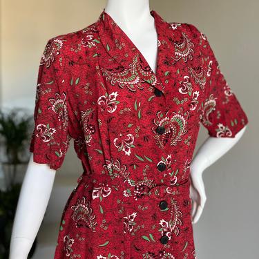 1940s Rayon Floral Honeycomb Dark Red 42 Bust Vintage *Minty* 