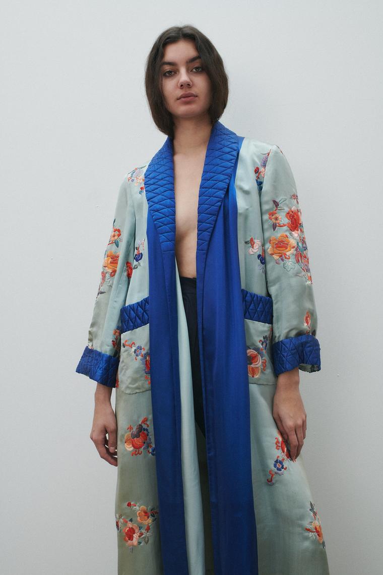 1940s Silk Embroidered Robe | Desert Vintage | Tucson, AZ
