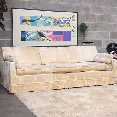 NJ PICKUP ONLY ———— Vintage Crushed Velvet Sofa 