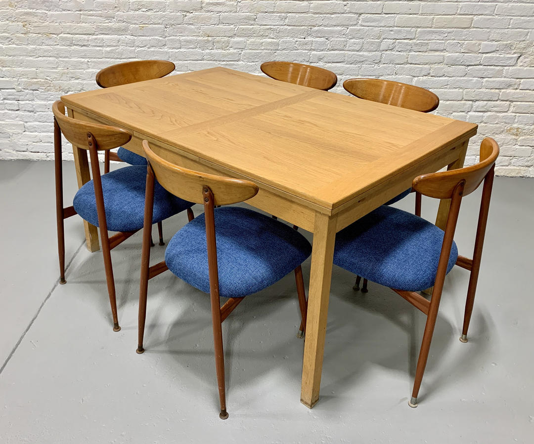 Mid Century Modern OAK Danish DINING TABLE with hidden expansion