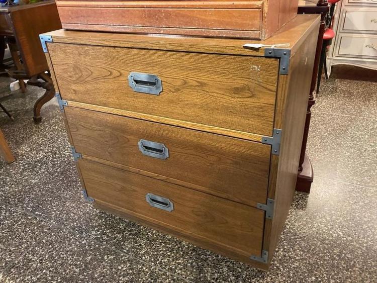 3 drawer Bernhardt oak campaign style chest.  30” x 18” x 29”