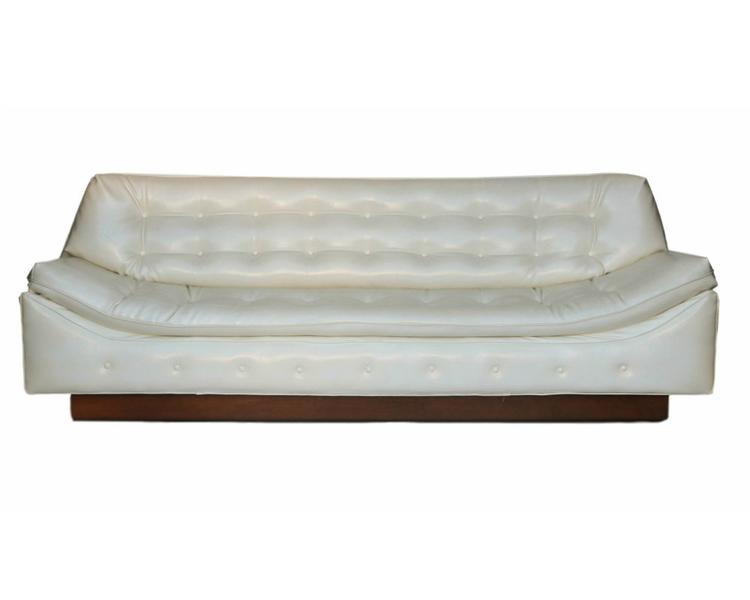 Impressive Milo Baughman Style Tufted Mid Century white  Sofa 