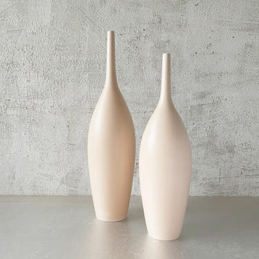 SHIPS NOW-  2 pale pink bottle ceramic bottle vases by sara paloma.  modern dusty rose pottery bud vase 