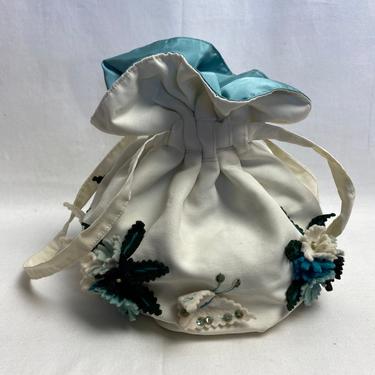 40’s charming wristlet style handbag ~ white with blue felted flowers & butterflies~ embellished ~ cinched mini tote spring floral purse 