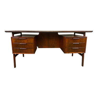 Vintage Danish Mid-Century Modern Rosewood Desk Model 75 by Gunni Oman for Omann Jun 