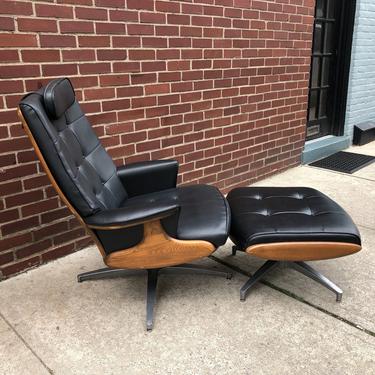 Heywood Wakefield Lounge Chair with Ottoman- Mint 