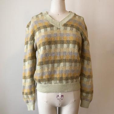 Pale Green Geometric Knit Pullover Sweater - 1970s 