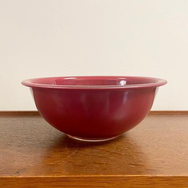 Vintage Clear Bottom Pyrex Mixing Nesting Bowl, Burgundy Red 325, 2.5 L, MCM Retro Kitchen 