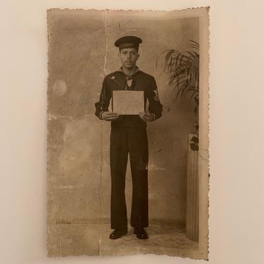1940s - original black & white photo of African American sailor in uniform 